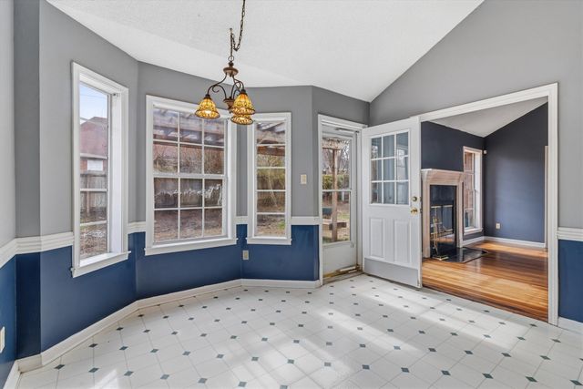 8585 TIMBER CREEK DR, Memphis, TN 38018