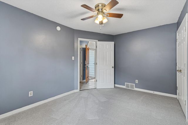 8585 TIMBER CREEK DR, Memphis, TN 38018