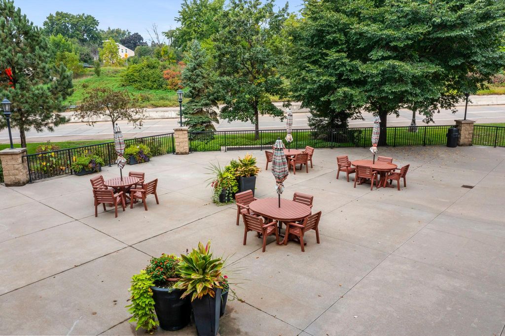 1800 Graham Avenue 130, Saint Paul, MN 55116 — photo 2