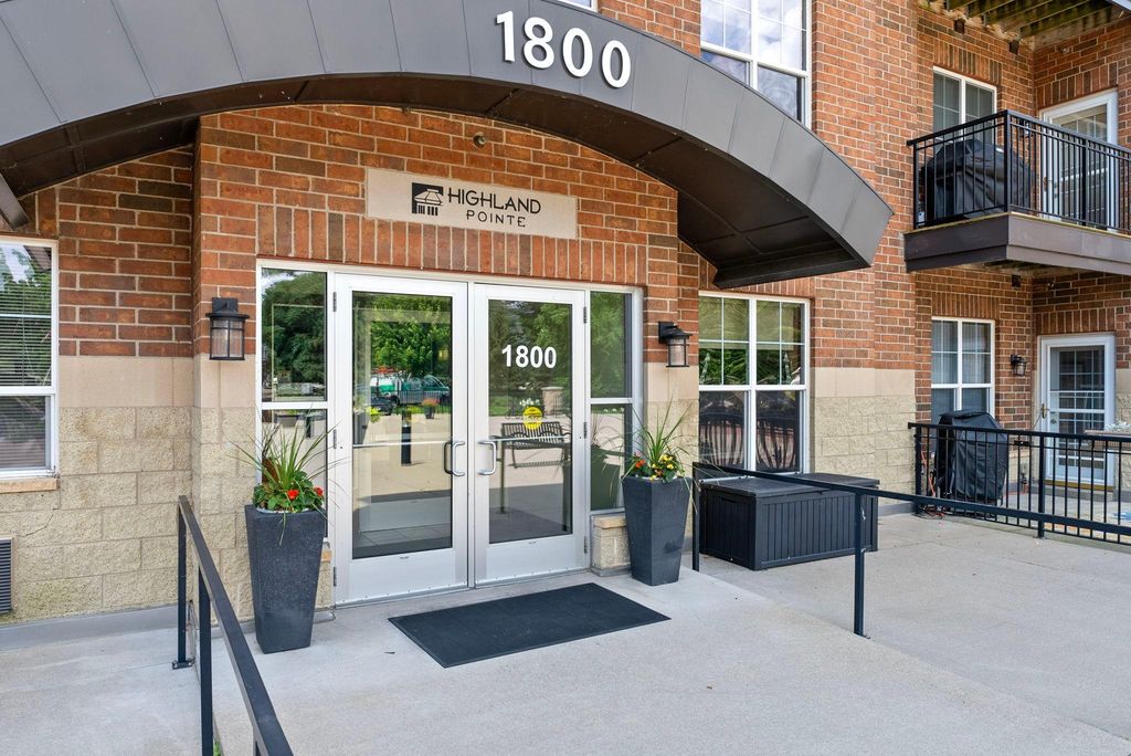 1800 Graham Avenue 130, Saint Paul, MN 55116 — photo 3