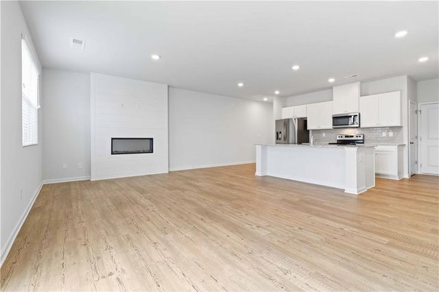 5113 Sidney Square, Flowery Branch, GA 30542