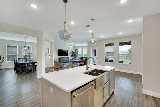 1601 Bearpath Way, Gunter, TX 75058