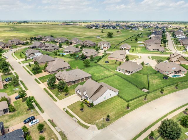 1601 Bearpath Way, Gunter, TX 75058