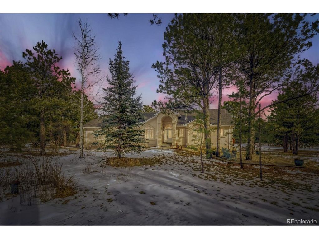 725 Lancers Ct W, Monument, CO 80132