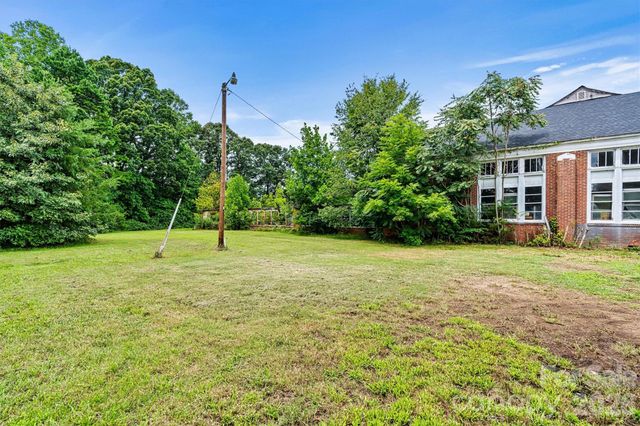 1318 Ostwalt Amity Road, Cleveland, NC 27013
