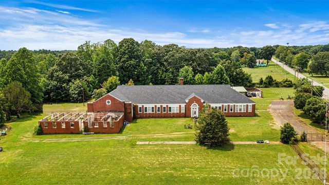 1318 Ostwalt Amity Road, Cleveland, NC 27013