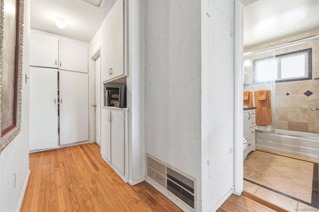 6228 Calle Pavana, San Diego, CA 92139