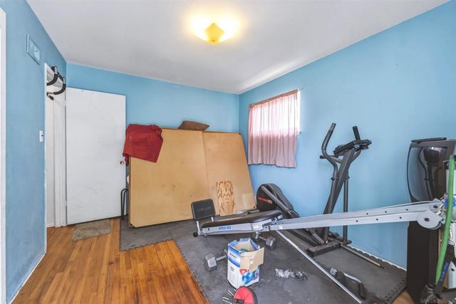 6228 Calle Pavana, San Diego, CA 92139