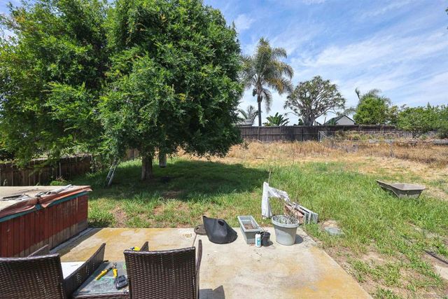 6228 Calle Pavana, San Diego, CA 92139