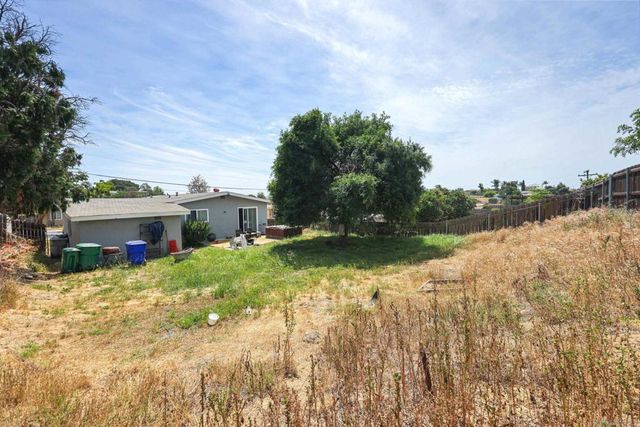 6228 Calle Pavana, San Diego, CA 92139