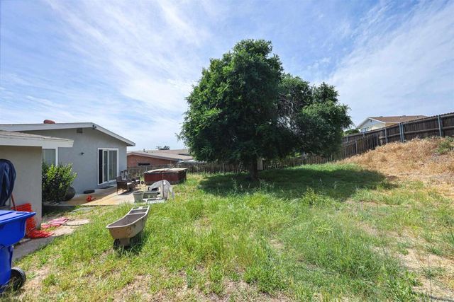 6228 Calle Pavana, San Diego, CA 92139