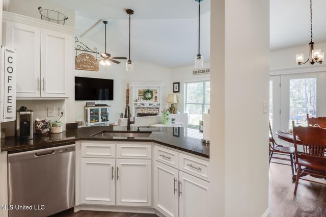 78 Percy O'Neal Road, Mchenry, MS 39561