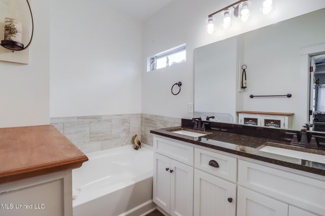 78 Percy O'Neal Road, Mchenry, MS 39561