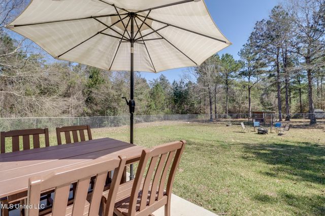 78 Percy O'Neal Road, Mchenry, MS 39561