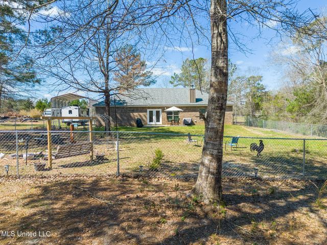 78 Percy O'Neal Road, Mchenry, MS 39561