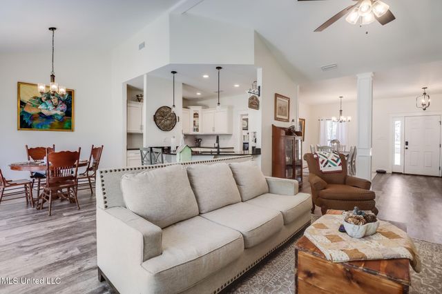 78 Percy O'Neal Road, Mchenry, MS 39561