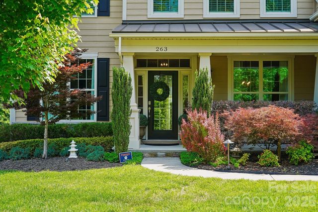 263 Forsythia Lane, Tega Cay, SC 29708