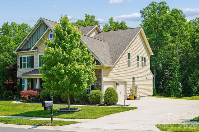 263 Forsythia Lane, Tega Cay, SC 29708