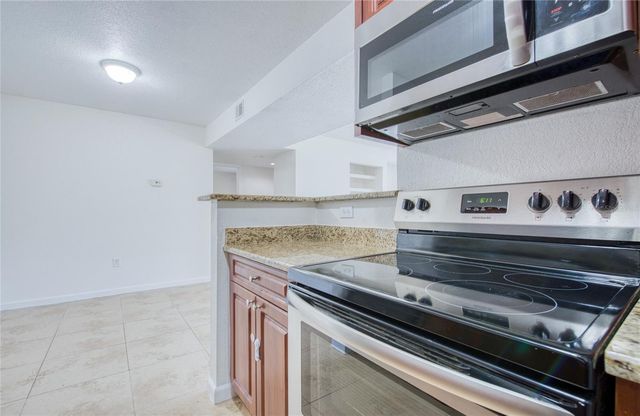 455 ALT 19 S 21, Palm Harbor, FL 34683