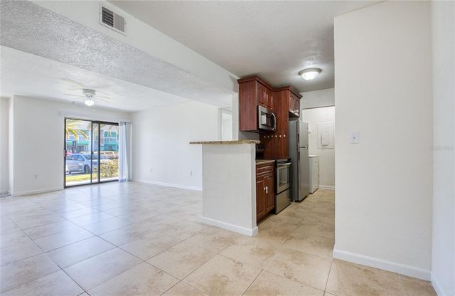 455 ALT 19 S 21, Palm Harbor, FL 34683