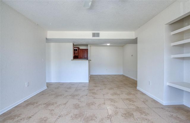 455 ALT 19 S 21, Palm Harbor, FL 34683