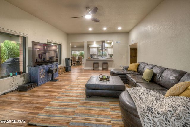 4473 N Plaza De Toros, Tucson, AZ 85750