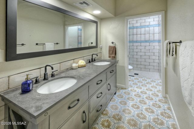 4473 N Plaza De Toros, Tucson, AZ 85750
