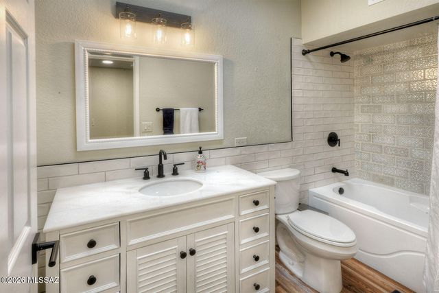 4473 N Plaza De Toros, Tucson, AZ 85750