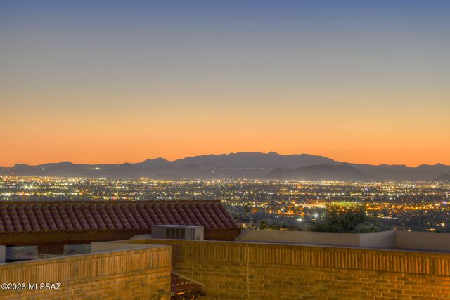 4473 N Plaza De Toros, Tucson, AZ 85750