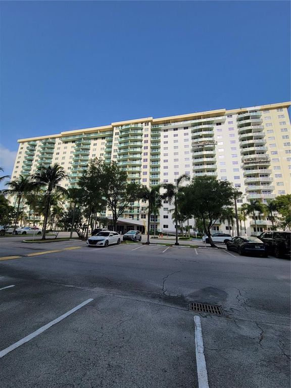 19390 Collins Ave 220, Sunny Isles Beach, FL 33160