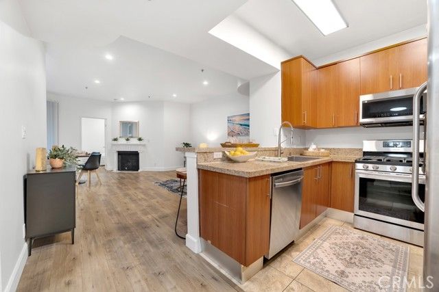 620 S Gramercy 338, Los Angeles, CA 90005