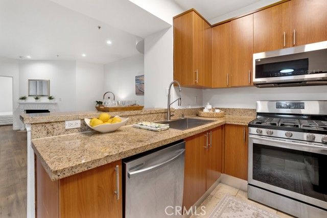 620 S Gramercy 338, Los Angeles, CA 90005