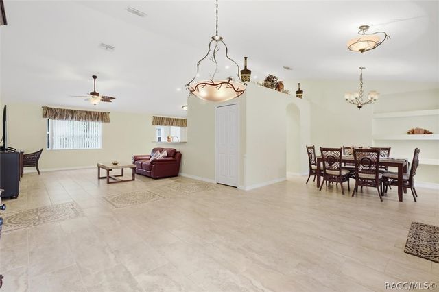 6 Dianthus Court, Homosassa, FL 34446