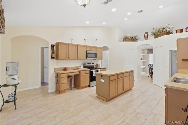 6 Dianthus Court, Homosassa, FL 34446