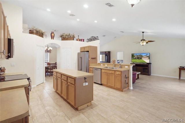 6 Dianthus Court, Homosassa, FL 34446