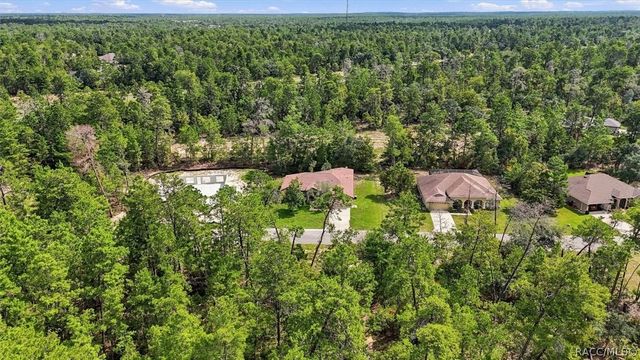 6 Dianthus Court, Homosassa, FL 34446