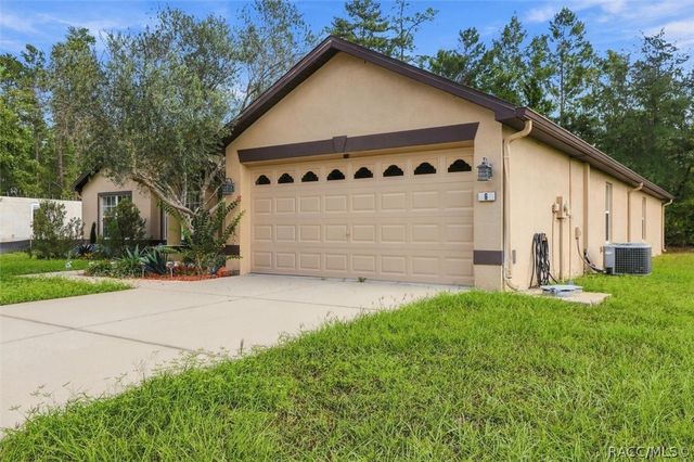 6 Dianthus Court, Homosassa, FL 34446