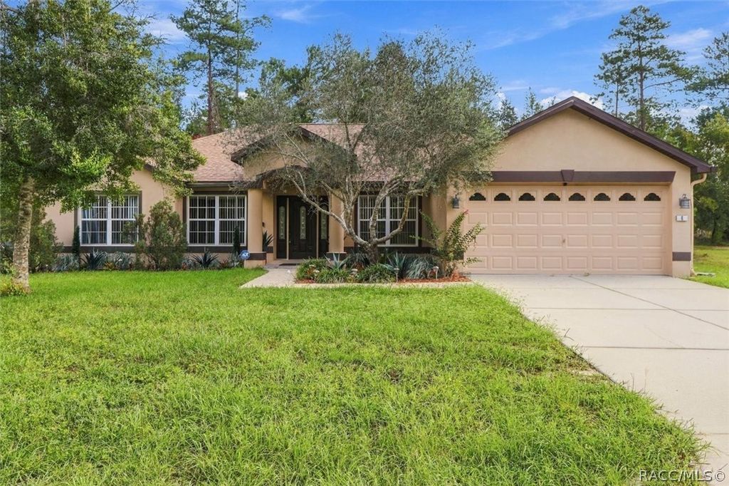 6 Dianthus Court, Homosassa, FL 34446