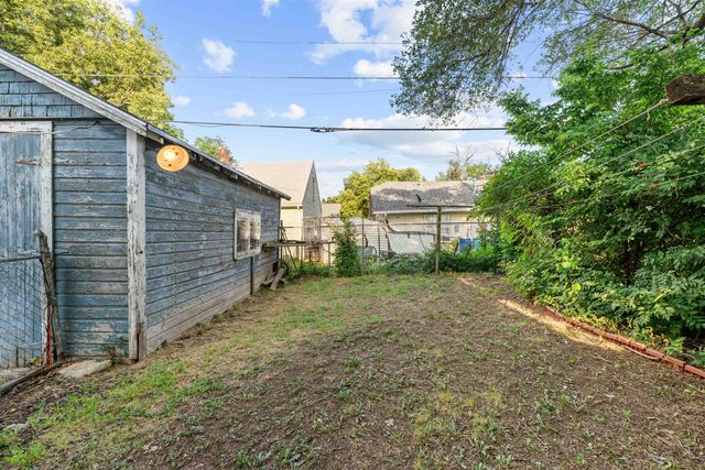 411 S Phillips Ave, Salina, KS 67401