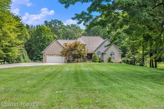 22213 Inkster Road, Brownstown, MI 48174