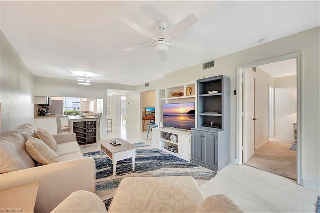 1925 Courtyard WAY F101, Naples, FL 34112