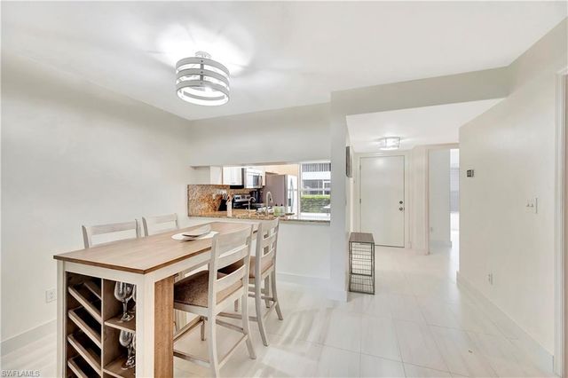 1925 Courtyard WAY F101, Naples, FL 34112