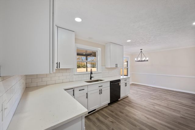 1710 Hickory Trace Dr, Gallatin, TN 37066