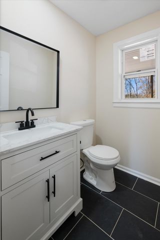 1710 Hickory Trace Dr, Gallatin, TN 37066