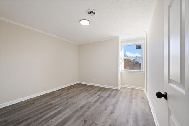 1710 Hickory Trace Dr, Gallatin, TN 37066