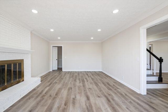 1710 Hickory Trace Dr, Gallatin, TN 37066