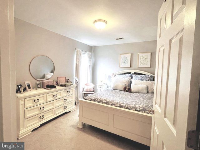 20411 MIDDLEBURY ST, Ashburn, VA 20147
