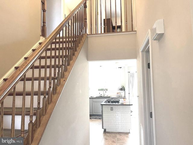 20411 MIDDLEBURY ST, Ashburn, VA 20147
