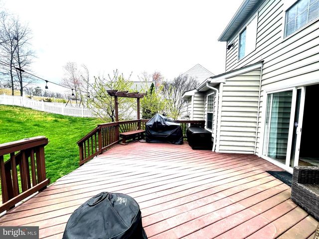 20411 MIDDLEBURY ST, Ashburn, VA 20147