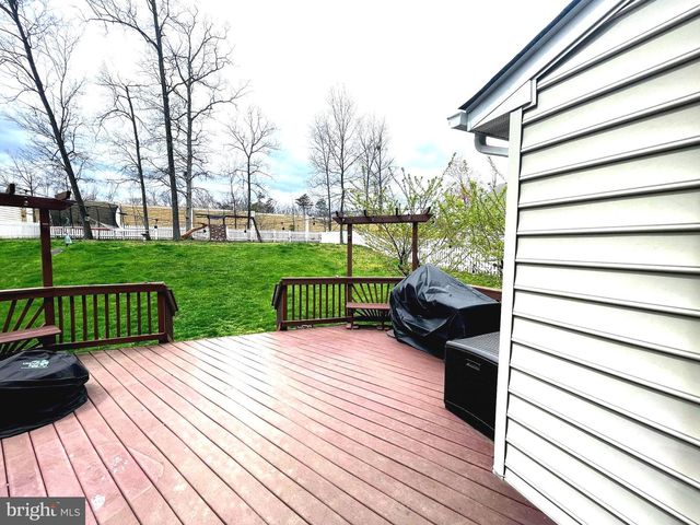 20411 MIDDLEBURY ST, Ashburn, VA 20147